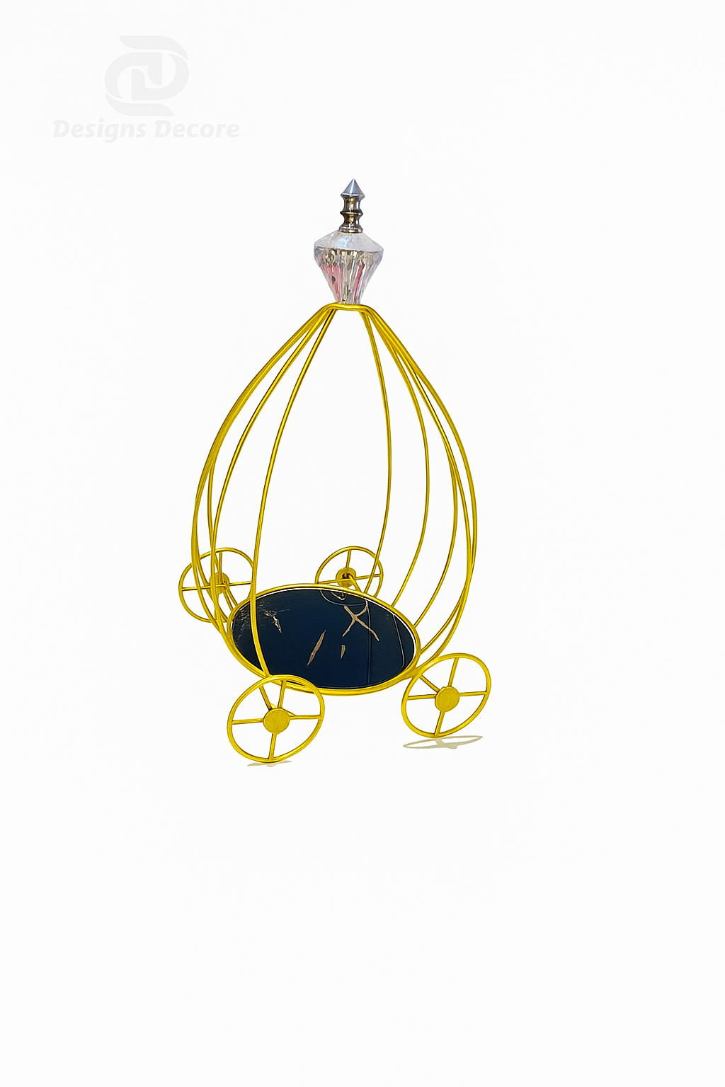 Latest Golden Metal Hamper Basket Shape for cosmetics