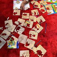New Kids Wooden Drawing Stencils Kit With Puzzle 24 Pes 12 Inner 12 Outer - Designs Decore