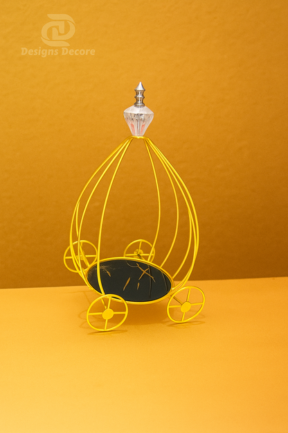 Latest Golden Metal Hamper Basket Shape for cosmetics