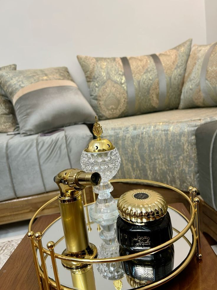 Modern Round Makeup Organizer Tray For Cosmatics